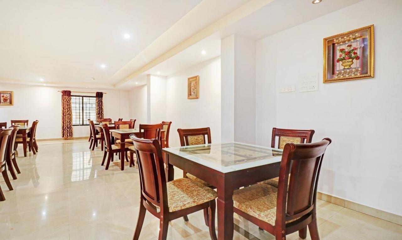 Treebo Symphony Hotels And Resorts Angamally Kizhake Chālakudi Exterior foto